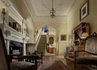Crossbasket Castle Hotels in Hamilton
