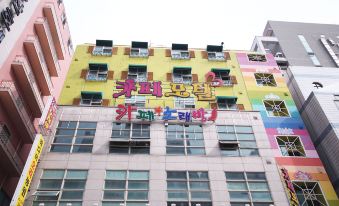 Changwon Yongho-Dong Cafe