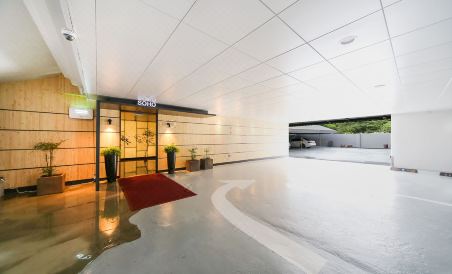 Soho Hotel Airport - Housity