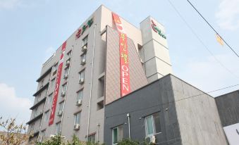 Chungju Apple Hotel