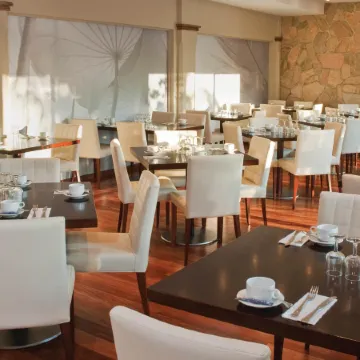 Ramada Hotel & Suites by Wyndham Costa del Sol Fuengirola