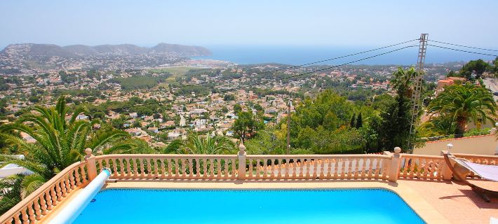 Karibuni Hotels in Teulada