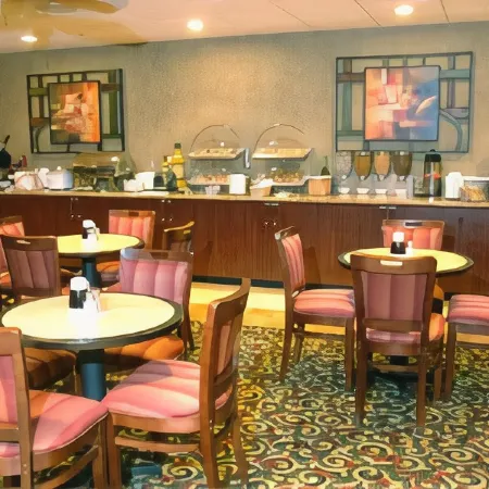 Best Western Plus Cascade Inn  Suites