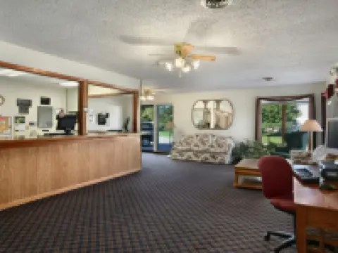 Super 8 by Wyndham Valentine NE Hotels in Cherry County