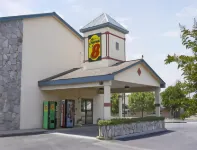Super 8 by Wyndham Shelby Hotels near Strings Attached