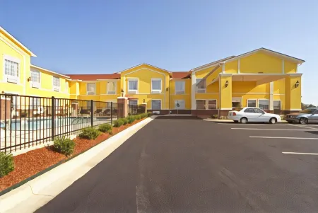 Best Western Sherwood Inn  Suites