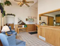 Super 8 by Wyndham Lincoln West