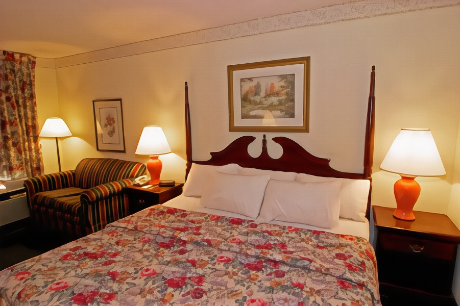 Best Western Colonial Inn