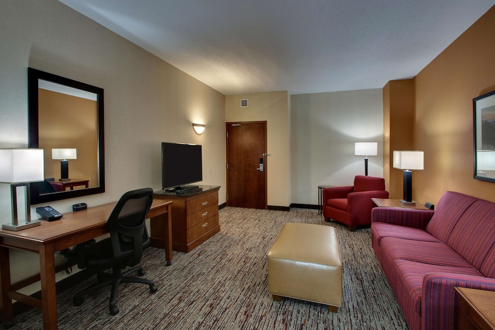 Drury Inn & Suites Charlotte Northlake