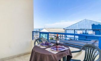 Apartamento Con Terraza a Pie de la Playa