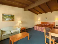 Super 8 by Wyndham Culver