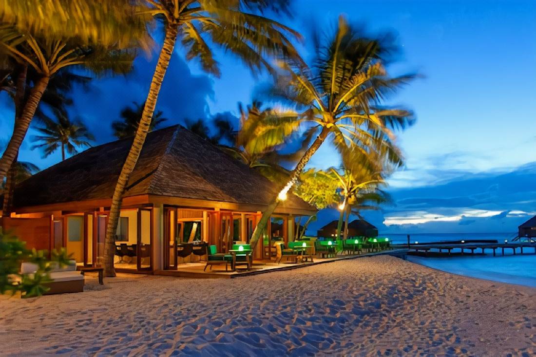 Veligandu Island Resort & Spa-Maldives Updated 2022 Room Price-Reviews &  Deals | Trip.com