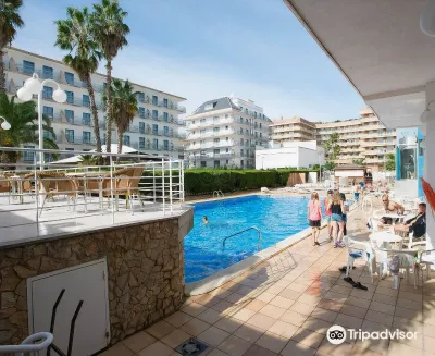 Hotel Riviera Hôtels à : Santa Susanna