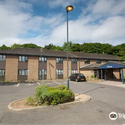 Travelodge Edinburgh Dreghorn Các khách sạn gần Nhà hát King's Theatre