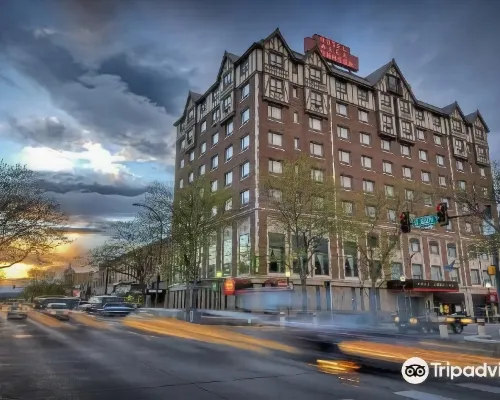 Hotel Alex Johnson Rapid City, Curio Collection by Hilton Hotels in Rapid City
