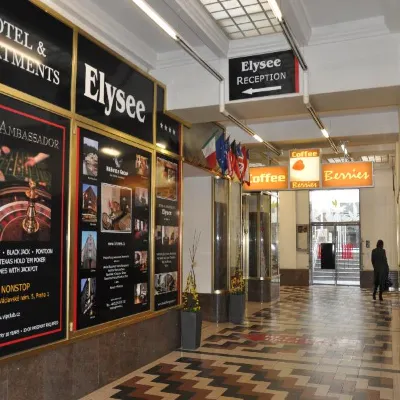 Elysee Hotel โรงแรมใกล้จัตุรัสเวนเซสลาส