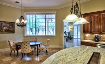 Knickerbocker Estate of Naples