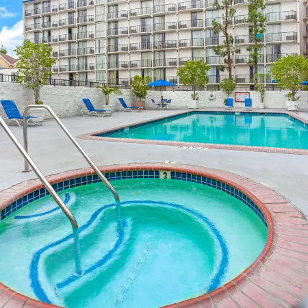 Glendale Express Hotel