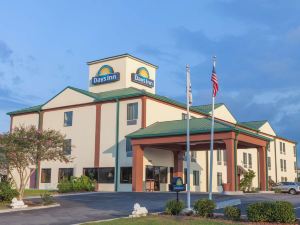 Days Inn by Wyndham LaPlace- New Orleans