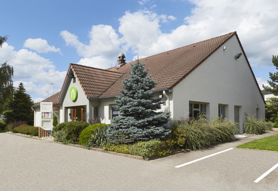 Campanile Saint Die - Housity