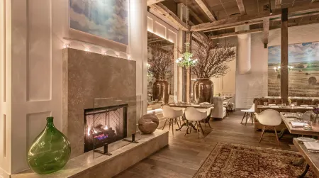 Le Méridien Columbus, the Joseph Отели рядом с достопримечательностью «Большой Колумбийский Конвенционный Центр»