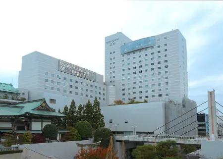 Hotel Fujita Fukui Отели рядом с достопримечательностью «Yokokan Garden»