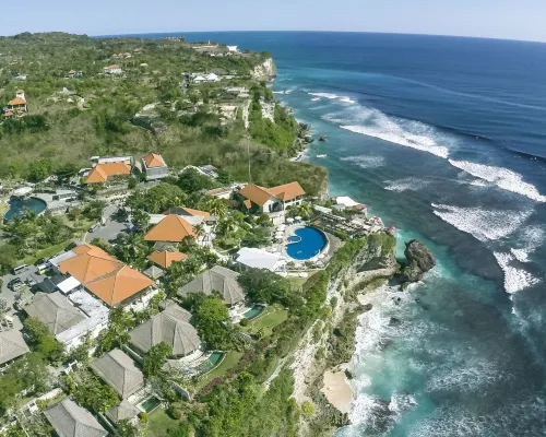 Blue Point Resort and Spa Hotels near ذا روك بار