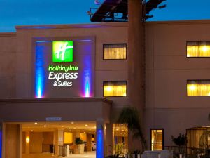 Holiday Inn Express Hotel & Suites Woodland Hills, an IHG Hotel