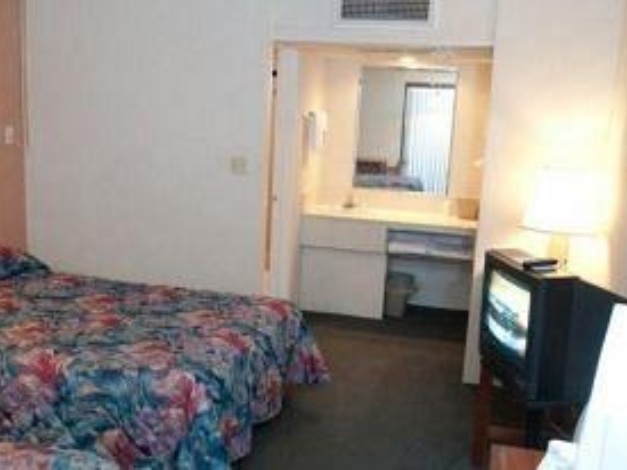 Budget Inn Express Bismarck