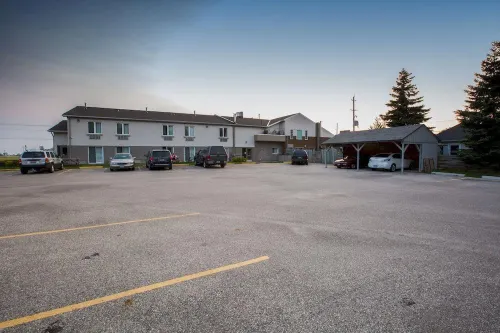 The Village Inn Hotels in Elora