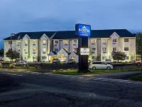 Microtel Inn & Suites by Wyndham North Canton Hotels in Stark County