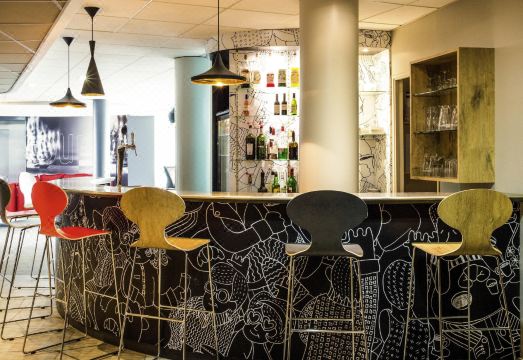 이비스 오를리 쉐빌리 트램 7 테라스