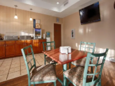 Best Western Plus Executive Hotel  Suites Hotels in Sulphur