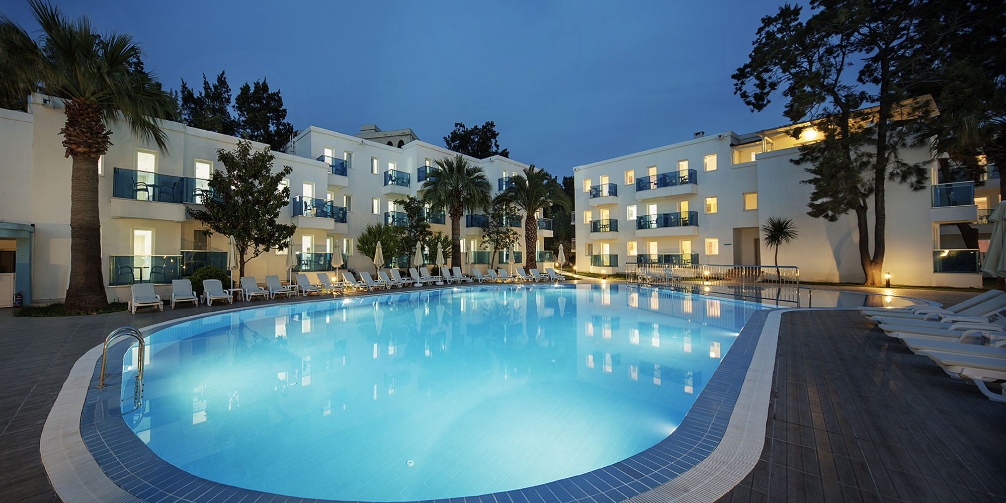 Le Bleu Hotel & Resort Kusadasi - Ultra All Inclusive