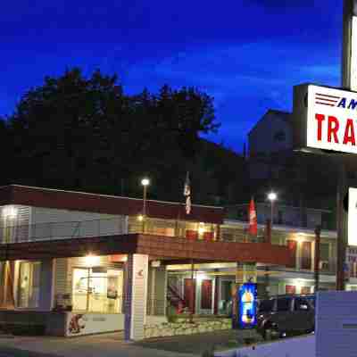 American Travel Inn Hotel Exterior