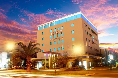 El Polo Apart Hotel & Suites Отели в г. Луриганчо