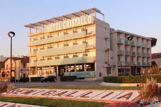 Hotel Cristallo-Senigallia Updated 2022 Room Price-Reviews & Deals |  Trip.com