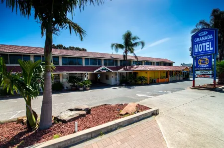 Adelaide Granada Motor Inn Отели рядом с достопримечательностью «Маунт Лофти Ботаник Гарден»