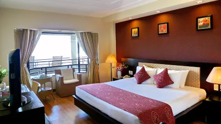Khách sạn Asia Paradise