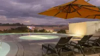 Limketkai Luxe Hotel - Pools