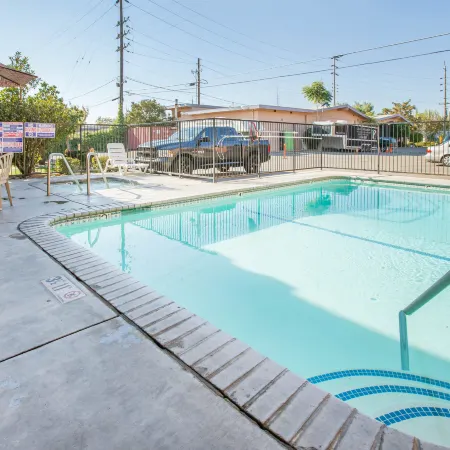 Econo Lodge Inn & Suites Lodi - Wine Country Area