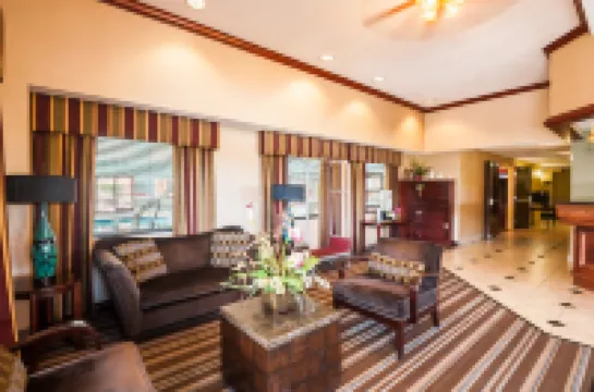 Comfort Inn & Suites