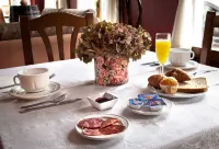 Hotel Rural en Escalante Las Solanas Отели в г. Ларедо
