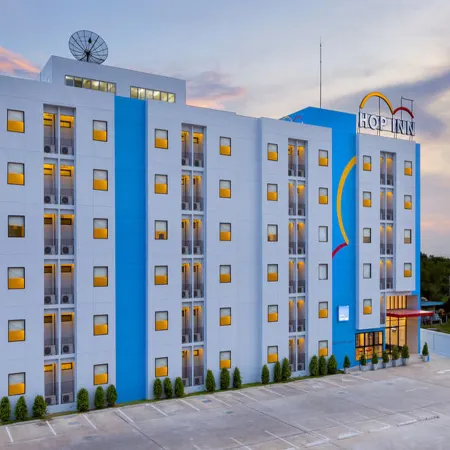 Hop Inn Surat Thani Отели рядом с достопримечательностью «Парк «Кхун Тхале»»
