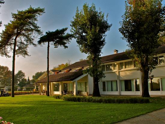 Golf Hotel La Pinetina Room Reviews Photos Appiano Gentile 2021 Deals Price Trip Com