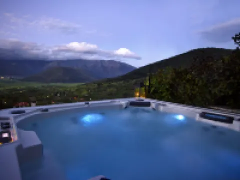 ヴィラ ヴァジェール トリポリスのホテル