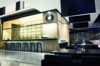 雅加達滕德安尼歐飯店 - 阿斯頓飯店