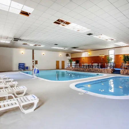 Red Lion Hotel & Conference Center Ellensburg Отели в г. Киттитас