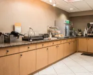 Quality Inn University Lansing - Breakfast