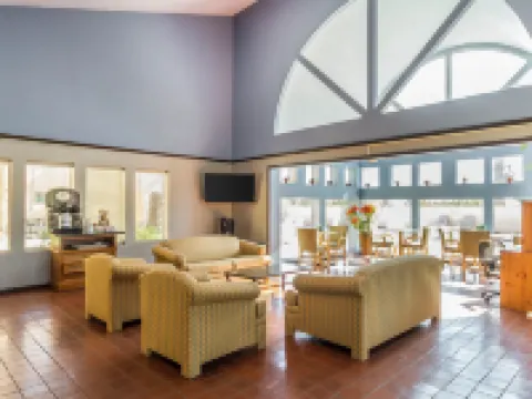 Quality Inn & Suites Vacaville Hotels in Vacaville